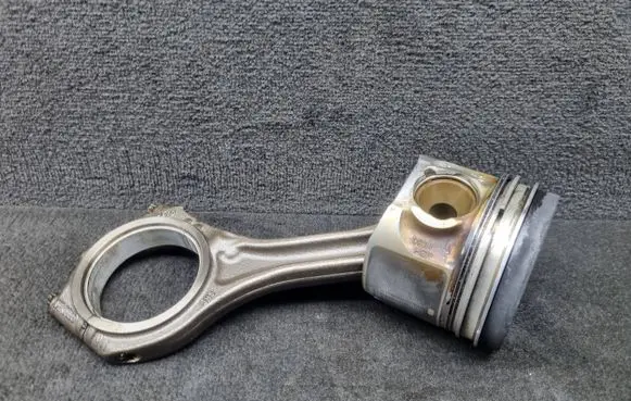 Audi Q7 4L Piston with connecting rod 057107065CA 057198401C 057198401F
