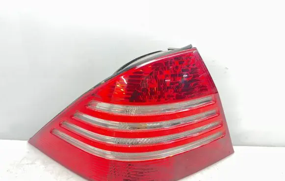 Mercedes-Benz S W220 Rear/tail lights A2208200764