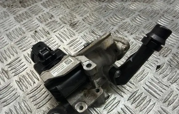 Land Rover Range Rover Velar EGR valve G4D39D475AD