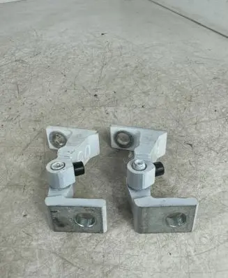 Volkswagen Golf VII Rear door hinge set 8K0831402P 8K0831402K