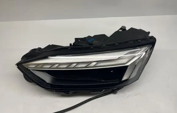 Audi A5 Headlight/headlamp 8W6941039