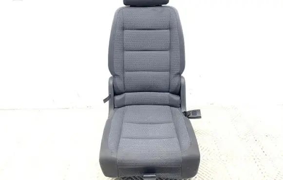 Volkswagen Touran I Rear seat 