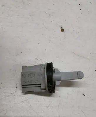 Volkswagen Golf V Interior temperature sensor 1K0907543A