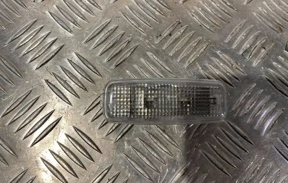 Audi Q7 4L Front seat light 4D09471057