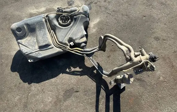 Volkswagen Polo V 6R Fuel tank 2876612 KKBRQ24