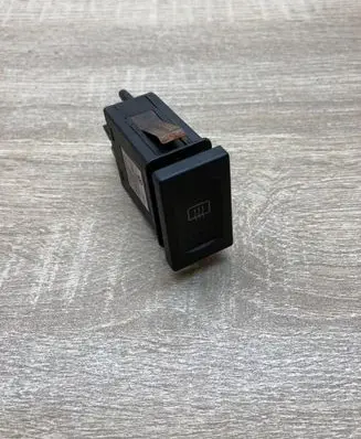 Volkswagen PASSAT B5 Windscreen/window heater switch 3B095962C
