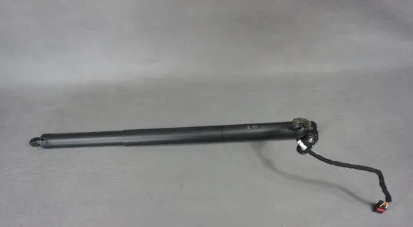 Audi Q2 - Tailgate strut 