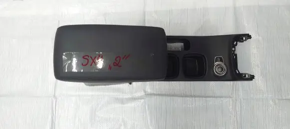 Suzuki SX4 S-Cross Armrest