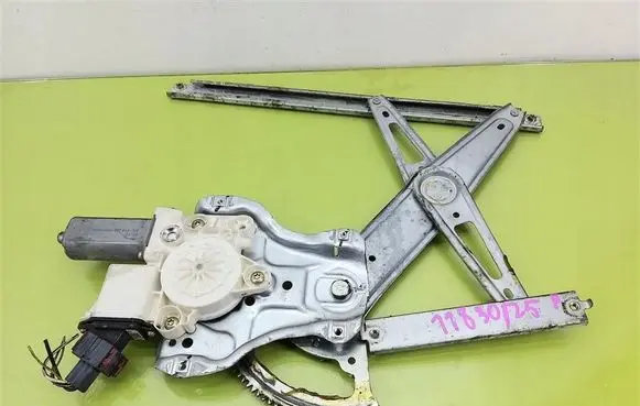 Toyota Corolla E120 E130 Front door window regulator with motor 0130822032