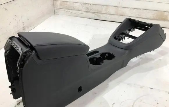 Volkswagen Jetta USA Armrest 22226524545