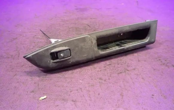 Hyundai Getz Quarter vent window switch 