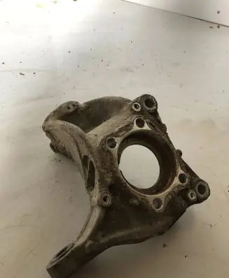Volkswagen PASSAT B6 Front wheel hub spindle knuckle