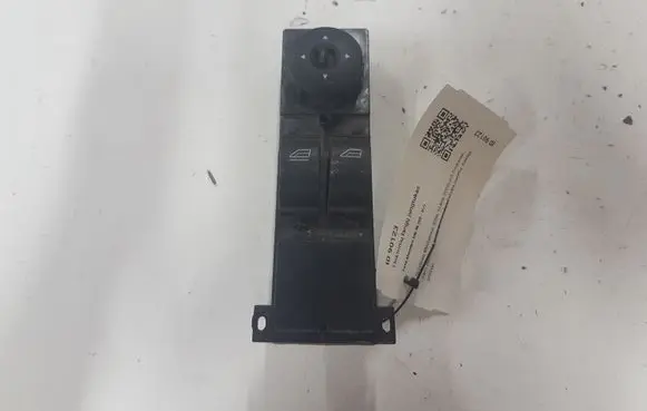 Ford Focus Electric window control switch 03168002 3M5TI4529