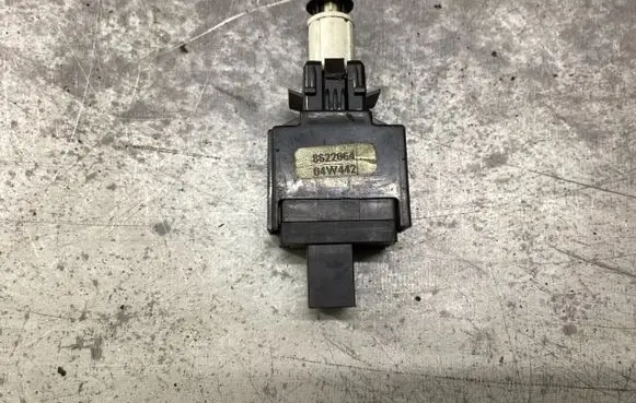 Volvo XC90 Brake pedal sensor switch 8622064 04W442