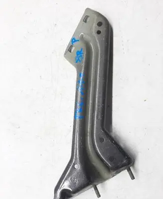 Audi Q5 SQ5 8R Fender mounting bracket 8R0821136Q58R