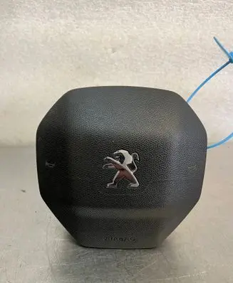 Peugeot 2008 II Trunk lid opening control unit 