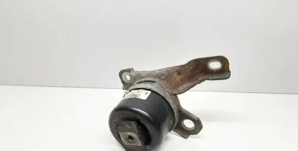 Volvo V70 Engine mount bracket 8G9N6F012BB