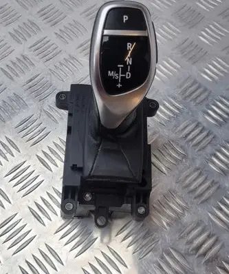 BMW 5 F10 F11 Gear selector/shifter in gearbox 