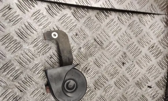 Volvo V50 Horn signal 55306