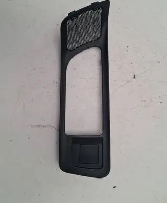 Land Rover Discovery Sport Front door card panel trim 230914