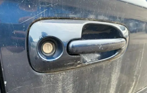 Chrysler Grand Voyager IV Front door exterior handle