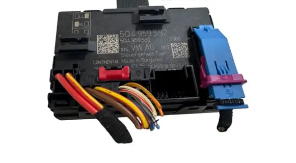Skoda Octavia Mk3 (5E) Door control unit/module 5Q4959592 2840950012300