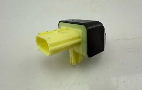 Toyota C-HR I Airbag deployment crash/impact sensor 89831F4020