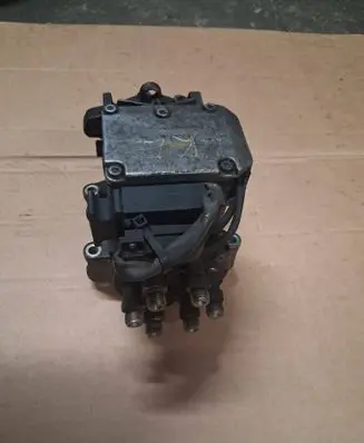 Audi A6 S6 C5 4B Fuel injection high pressure pump 059130106h