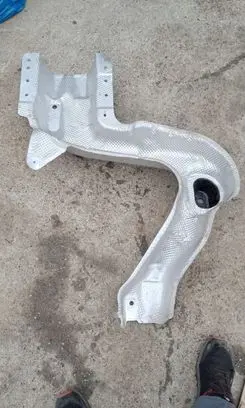 Renault Arkana Engine splash shield/under tray 747612803R