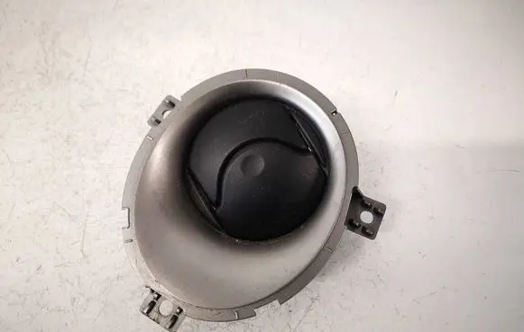 Nissan Juke I F15 Dashboard side air vent grill/cover trim 687611KE0A