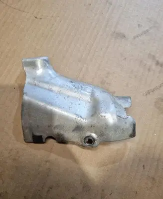 Exhaust heat shield