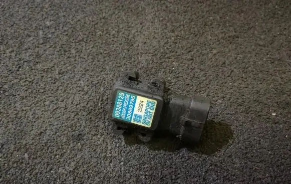 Volvo S40, V40 Air pressure sensor 09388129 30889795