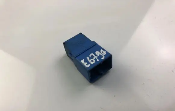Nissan Qashqai Other relay 4RA00781303