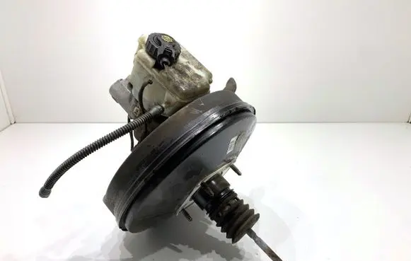 Volkswagen Golf V Brake booster 1K1614105AN