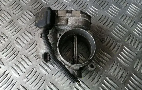 Mercedes-Benz C W203 Throttle valve A1110980109 0280750045