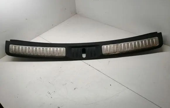 Toyota Avensis T250 Trunk/boot sill cover protection 5838705110