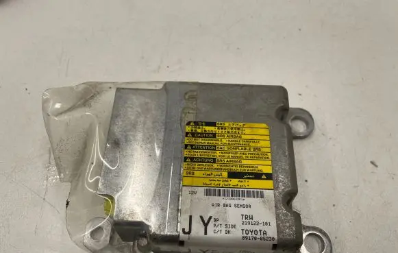 Toyota Avensis T270 Airbag control unit/module 8917005230 219122101