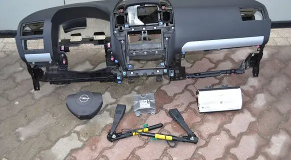Opel Zafira B Dashboard
