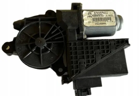 Skoda Fabia Mk1 (6Y) Rear door window regulator motor 6Y0959812