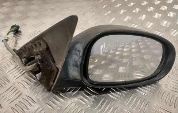 Chrysler Neon I Front door electric wing mirror 011674