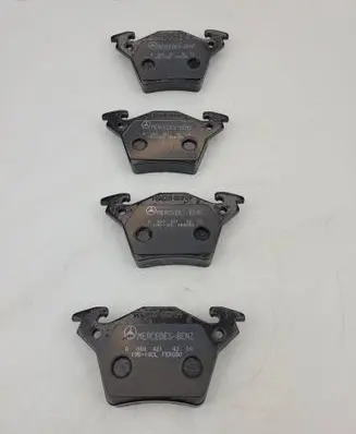 Mercedes-Benz Vito Viano W638 Brake pads (rear) A0004214210