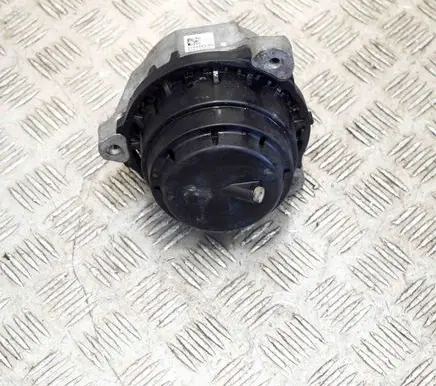 BMW X3 G01 Engine mount bracket 2791583
