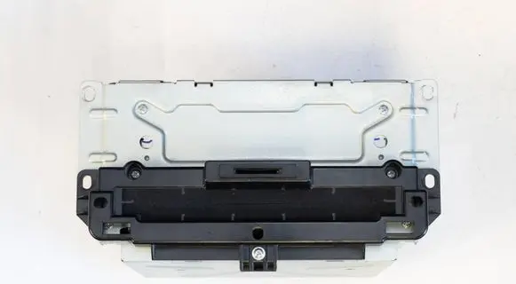 Fiat Freemont Radio/CD/DVD/GPS head unit P68283420ZB 68283420ZB