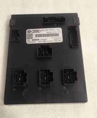 Audi A5 8T 8F Comfort/convenience module 8K0907279C F005V00550