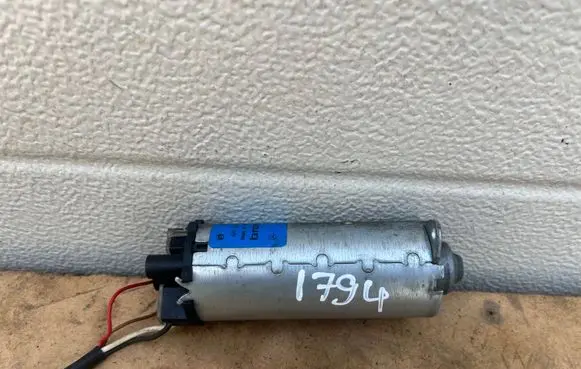 Mercedes-Benz S W220 Seat adjustment motor 2208201542