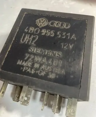 Audi A6 S6 C5 4B Window wiper relay 4B0955531A 72WA401