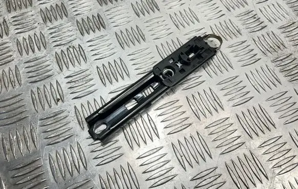 Mercedes-Benz ML W164 Seat belt adjustment rail A2118600688 605987100A 1203081531