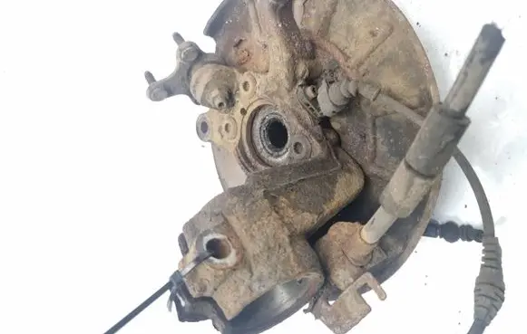 Volkswagen Touran I Front wheel hub spindle knuckle
