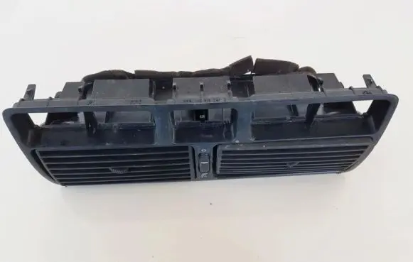 Volkswagen Golf IV Dash center air vent grill 1j0819728c