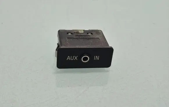 BMW X1 E84 AUX in-socket connector 6986791